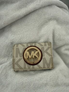 Michael Kors Cream Logo Card Case with Gold Emblem